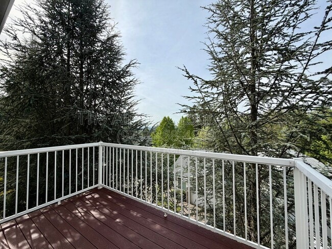Building Photo - 13760 SW Mapleview Ln