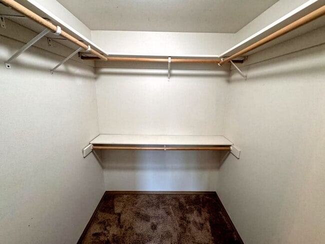 Building Photo - Nice 4 bedroom, 2.5 bath two story home in English Ridge, Puyallup!!