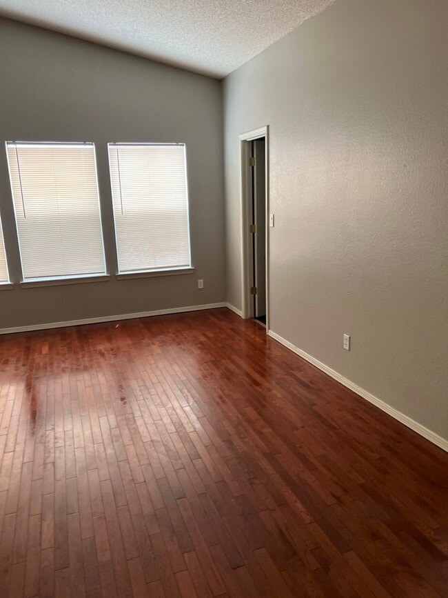 Building Photo - 12628 Setting Sun Dr