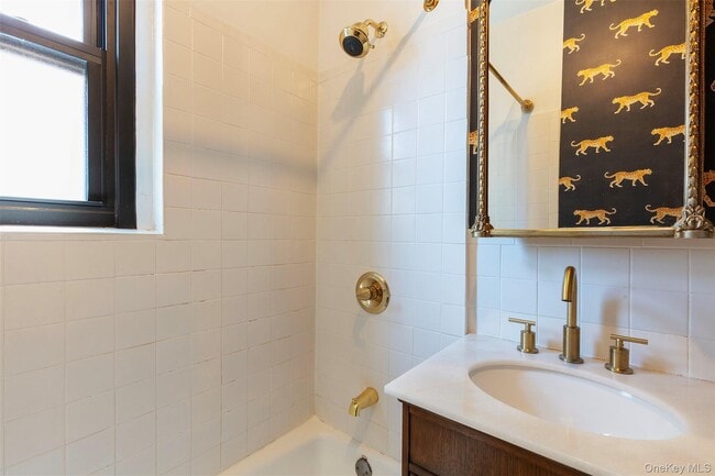 Building Photo - 76-66 Austin St