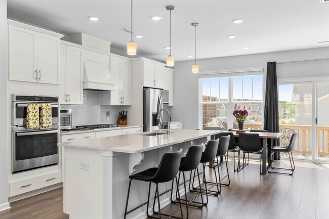 Building Photo - 2245 Kettle Falls Station