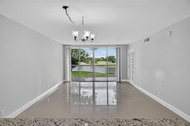Building Photo - 3090 N Course Dr