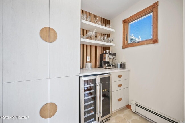 Building Photo - 113 Central Ave