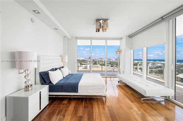 Building Photo - Icon Condo