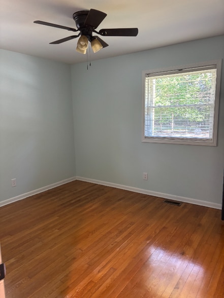 Building Photo - 1205 Crabtree Blvd