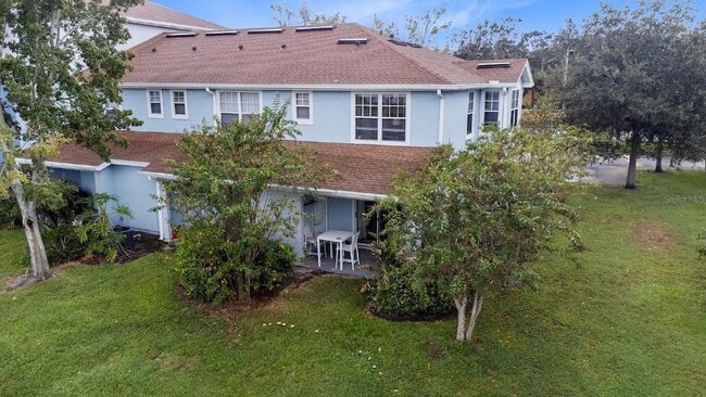 Building Photo - 5800 Lake Pointe Village Cir