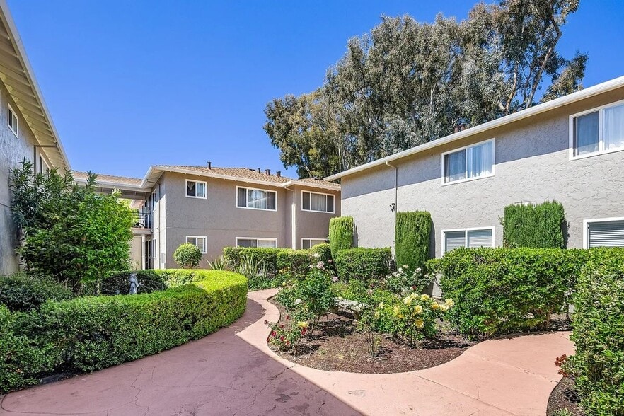 Building Photo - 220 Ventura Ave