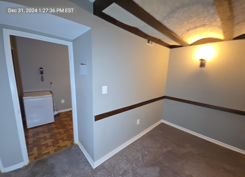 Building Photo - 9633 Whiteacre Rd