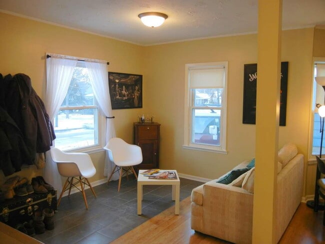 Building Photo - Charming 4-Bedroom Minneapolis Home with Finished Basement & Hardwood Floors