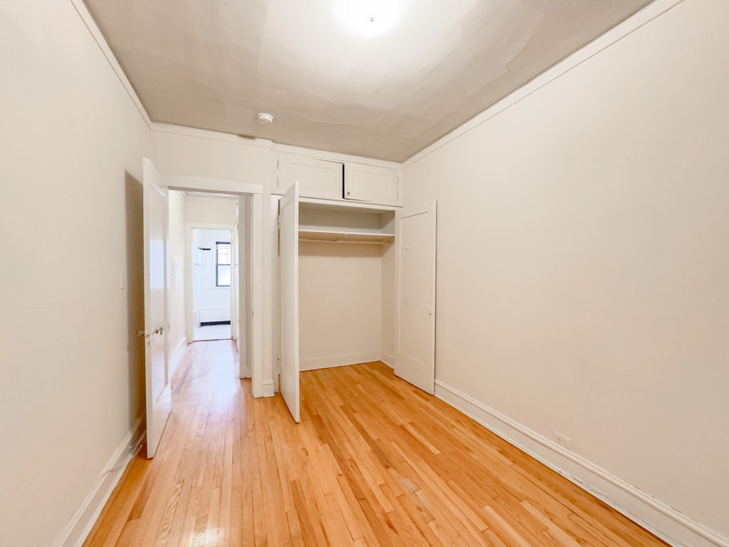 Building Photo - 1036 Dempster St