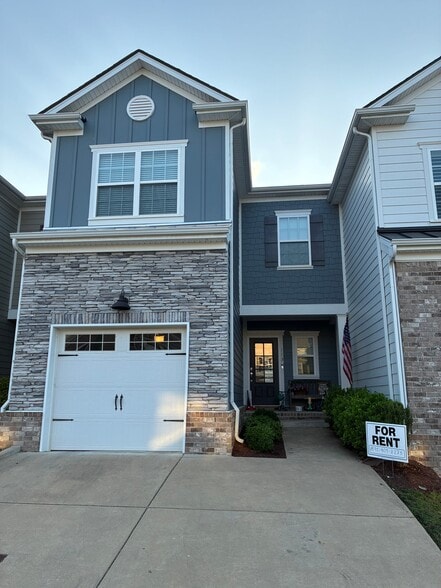 Building Photo - 113 Bergen Dr