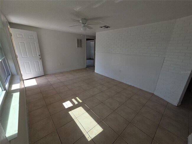 Building Photo - 4645 Irene Loop
