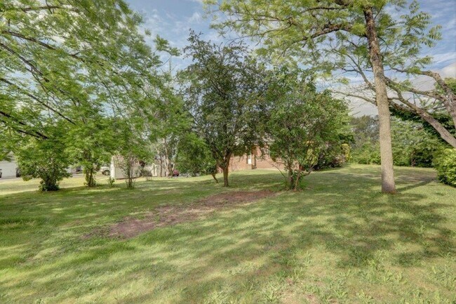 Building Photo - Newly Renovated 3bed 2bath Home in Skyway  neighborhood in South Seattle