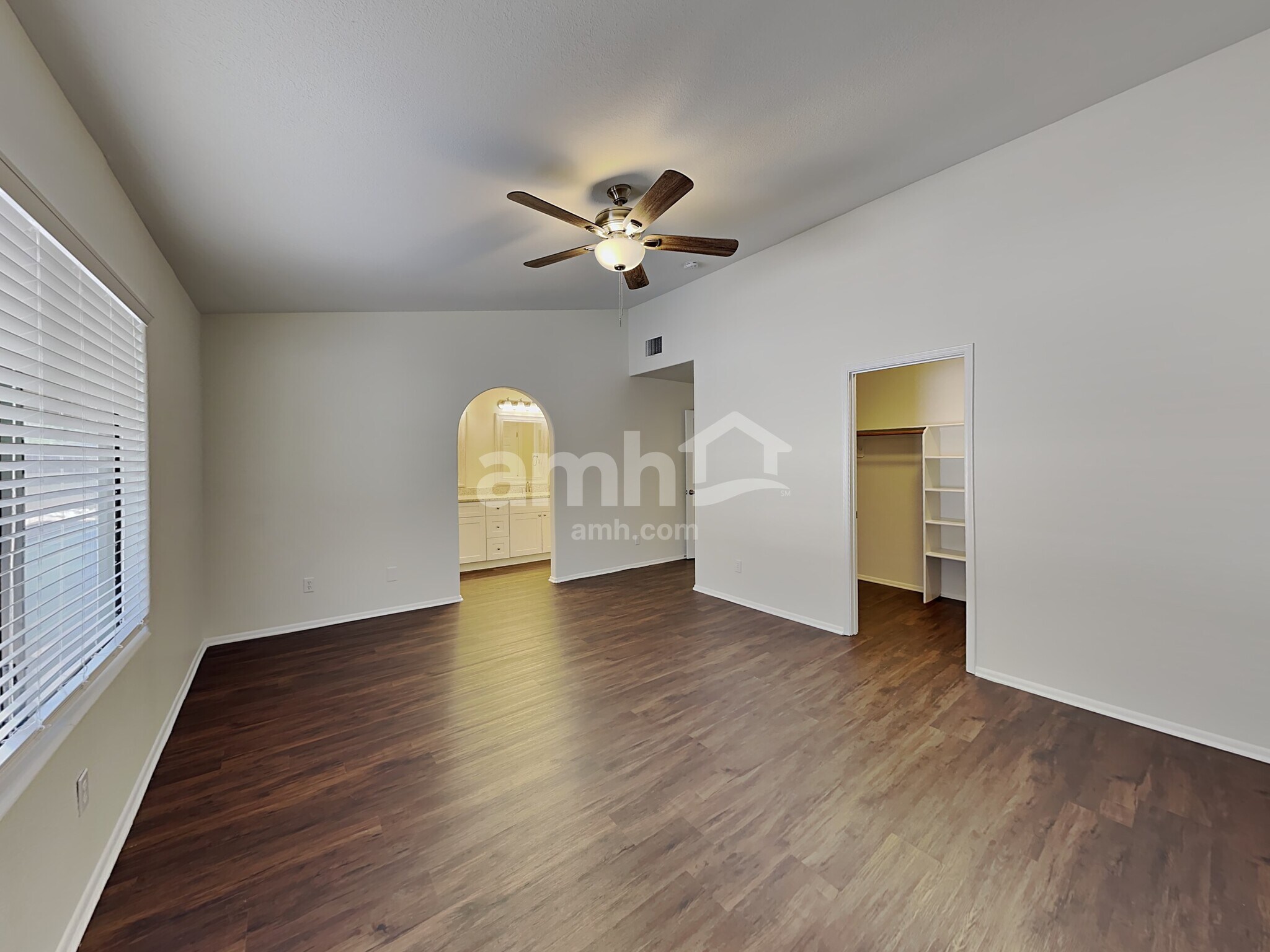 Building Photo - 7975 S New Abbey Dr