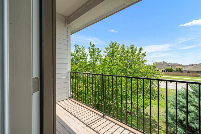 Building Photo - 18005 Pomelo Ln