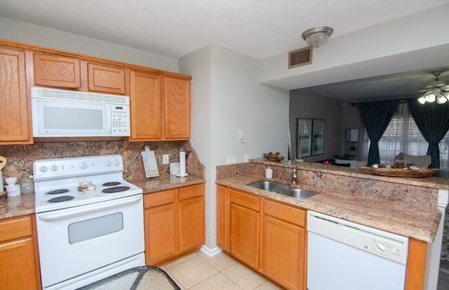 Building Photo - 4016 Cody Dr