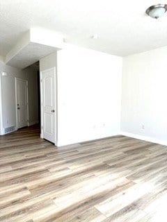 Building Photo - 598 E Autumn Branch Way