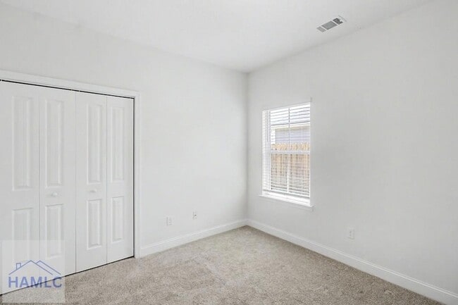 Building Photo - 364 Abode Ave