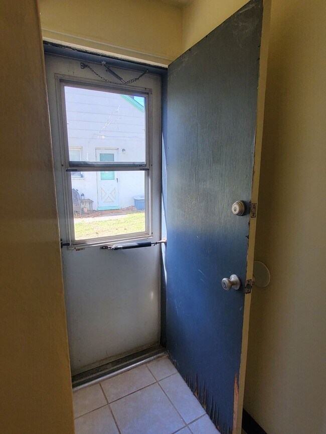 Building Photo - REV5214#A-EA