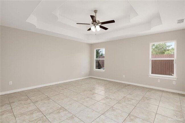 Building Photo - 5524 Xenops Ave
