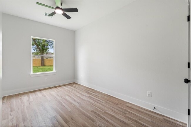 Building Photo - 1026 Junell St