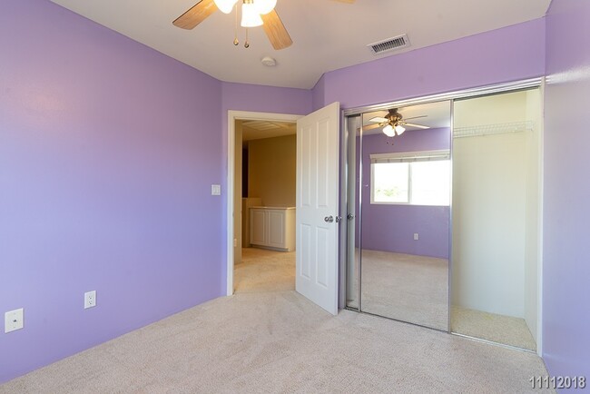 Building Photo - Fairways Edge, 3br/2.5ba w/yard (pets nego...