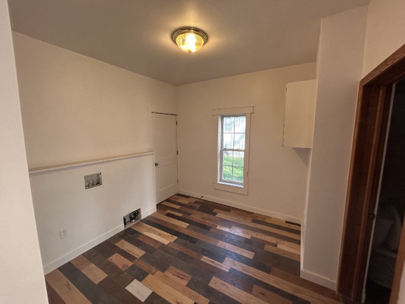 Building Photo - 833 Garfield Ave