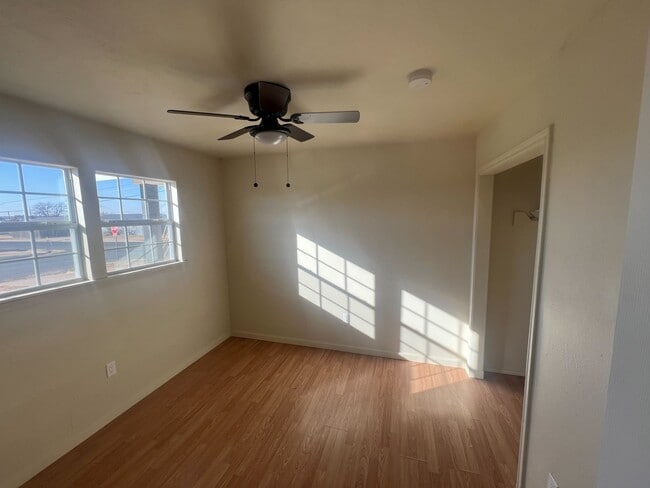 Building Photo - 4101 Parkway Rd