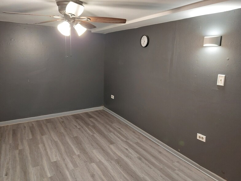 Big bedroom - 12262 S McDaniels St
