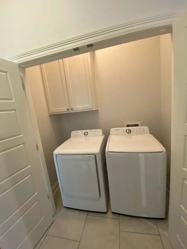 Building Photo - Charming 2-bedroom, 2-bath rental home in Baton Rouge, conveniently located near LSU