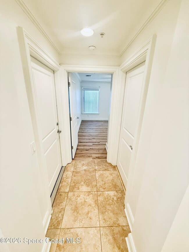 Building Photo - 860 Vignoles NE Ave