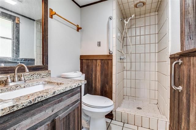 Building Photo - 1311 Willowbrook St