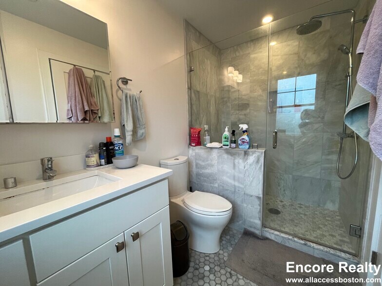 Building Photo - 39 Cummins Hwy