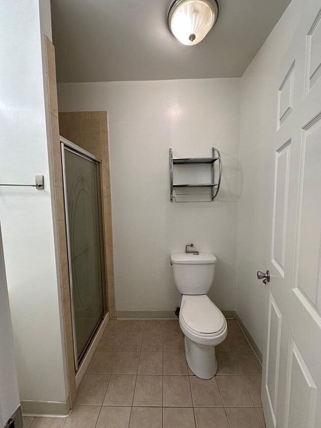 Building Photo - 3 Bedroom Rowhome in Pigtown