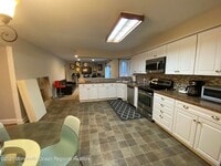 Building Photo - 1304 Franklin Ave