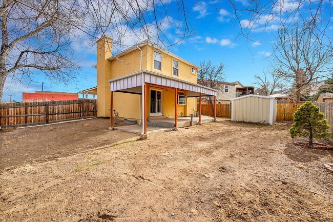 Building Photo - $2,200.95, $300 off the first month's rent, 4 Beds - 2 Bath, Single Family Home in Colorado Sprin...