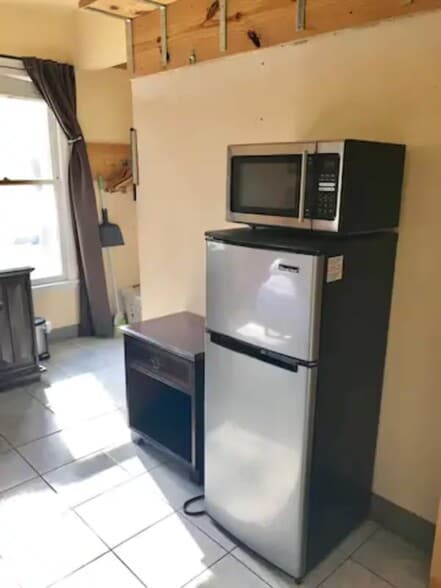 Building Photo - 106 Weatherstone Dr