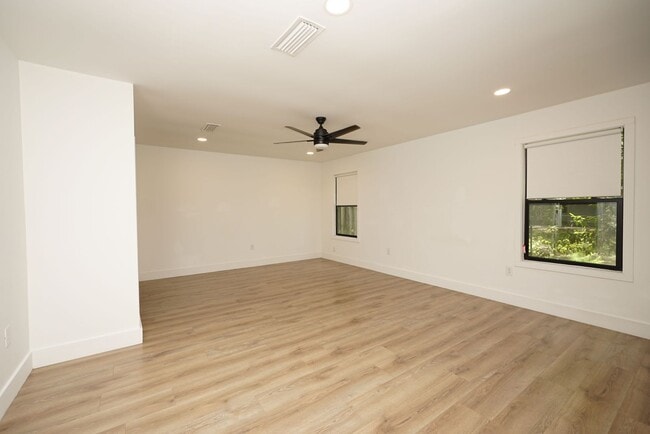 Building Photo - Updated Home in Rocky Bayou