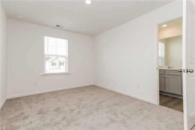 Building Photo - 308 Trulove Ln