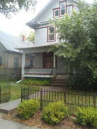 Building Photo - 1742 S 14th St