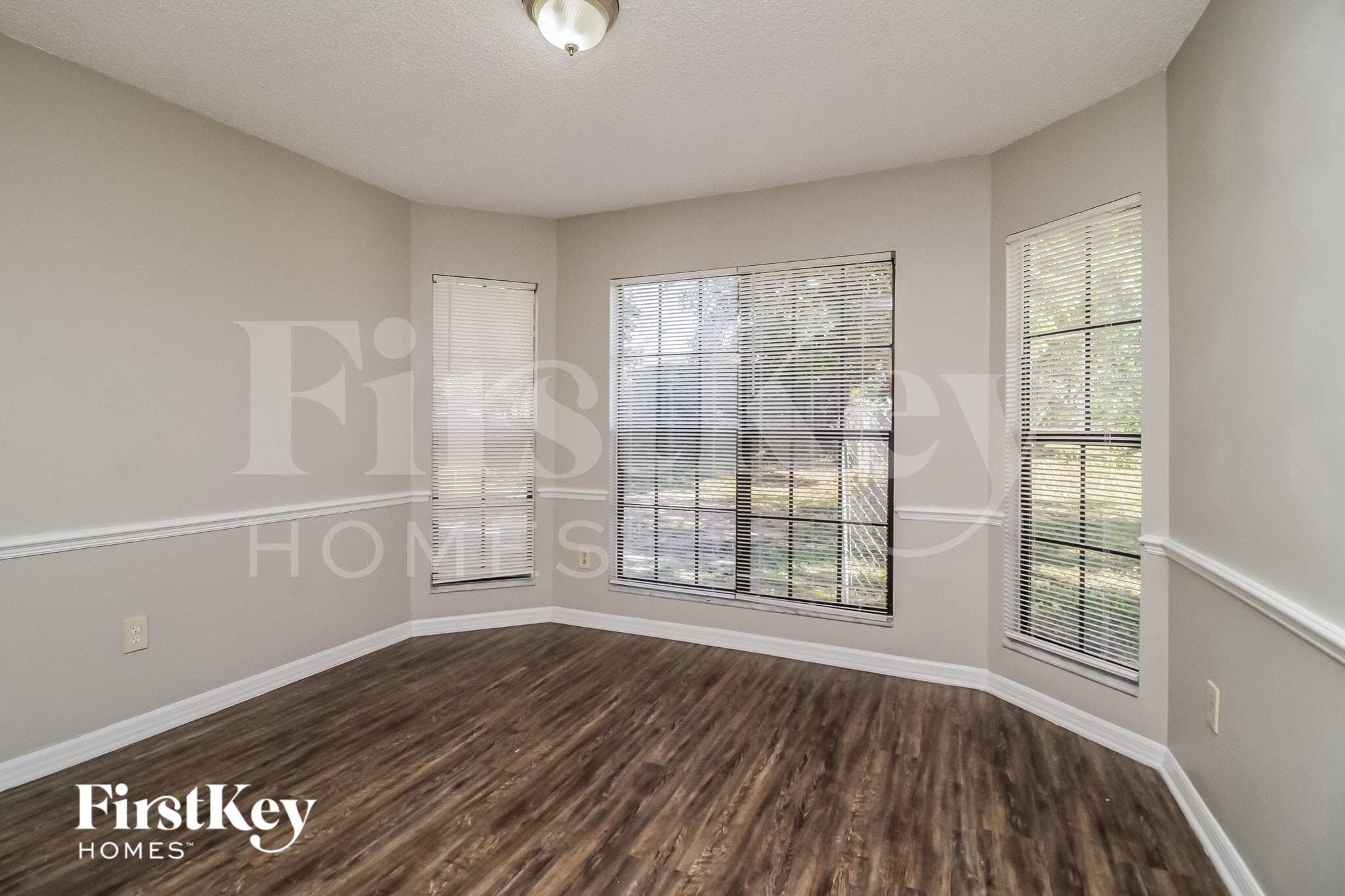 Building Photo - 602 Brunswick Terrace