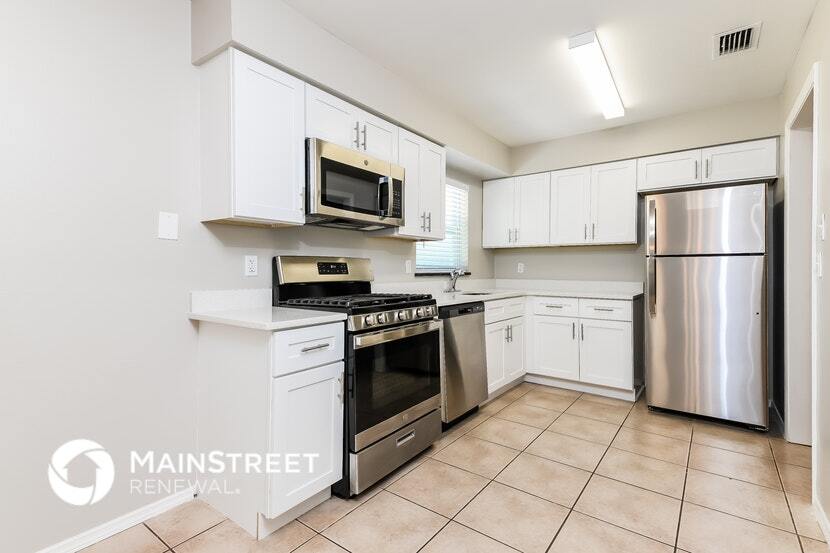 Building Photo - 751 Evangeline Ave