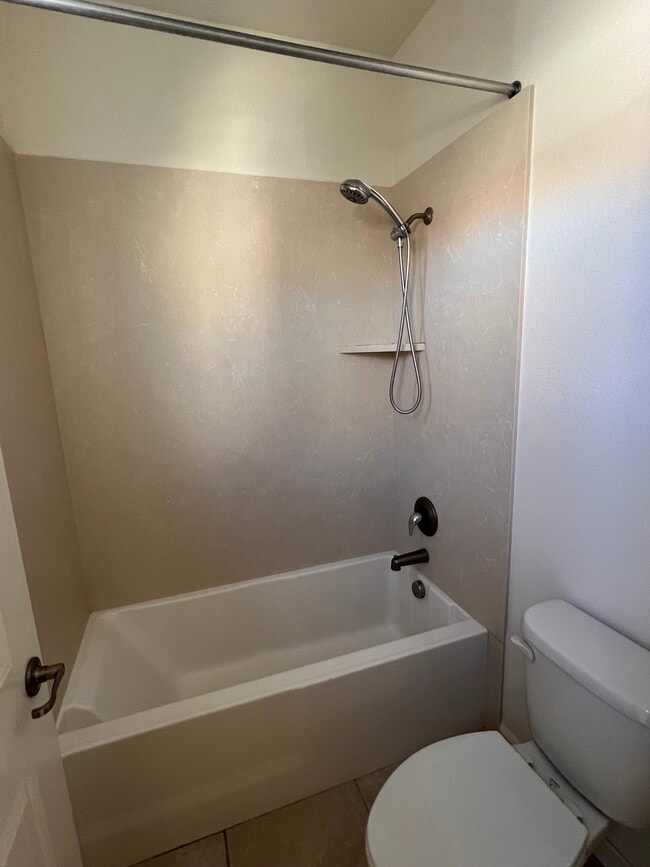 Building Photo - 717 N Dorato Ln