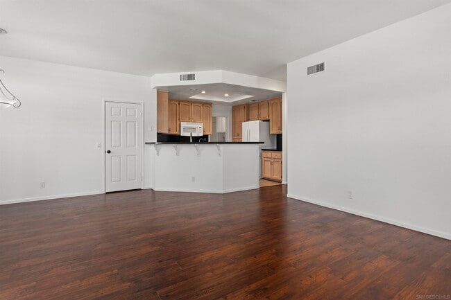 Building Photo - 12650 Springbrook Dr