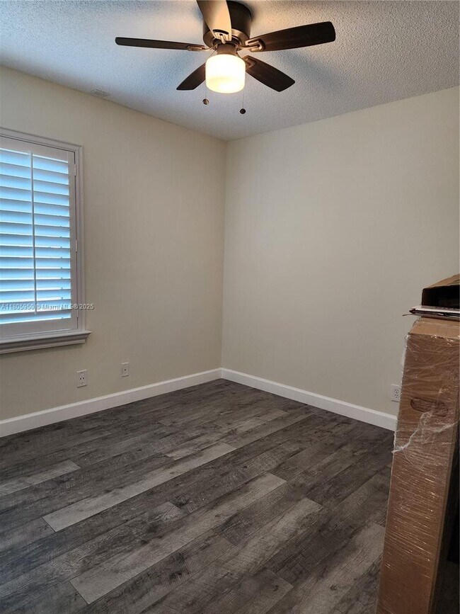Building Photo - 9871 Red Heart Ln