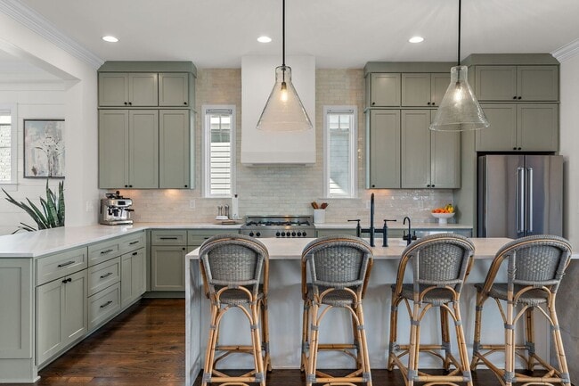 Building Photo - Luxury 12 South Living! $13,000 per month ...