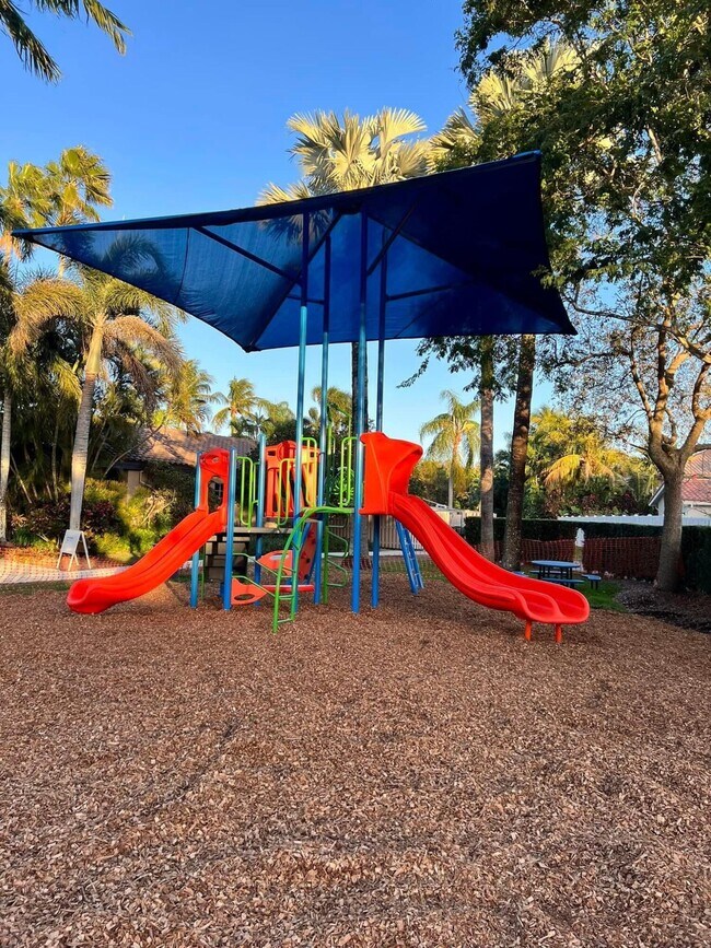 Building Photo - 11077 Longboat Dr