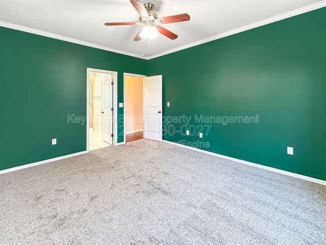 Building Photo - 9259 W Olivia St