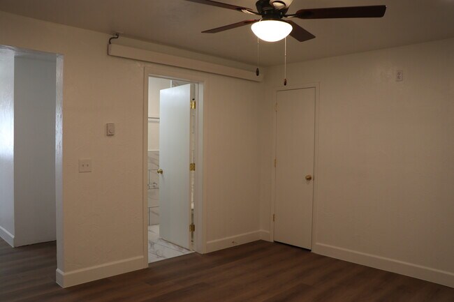 Building Photo - 1308 High St