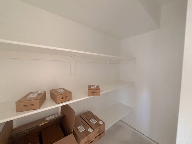 Building Photo - 361 W 400 S